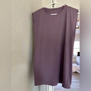 Four HALARA Sleeveless Top in Plum Four L Tops in Total